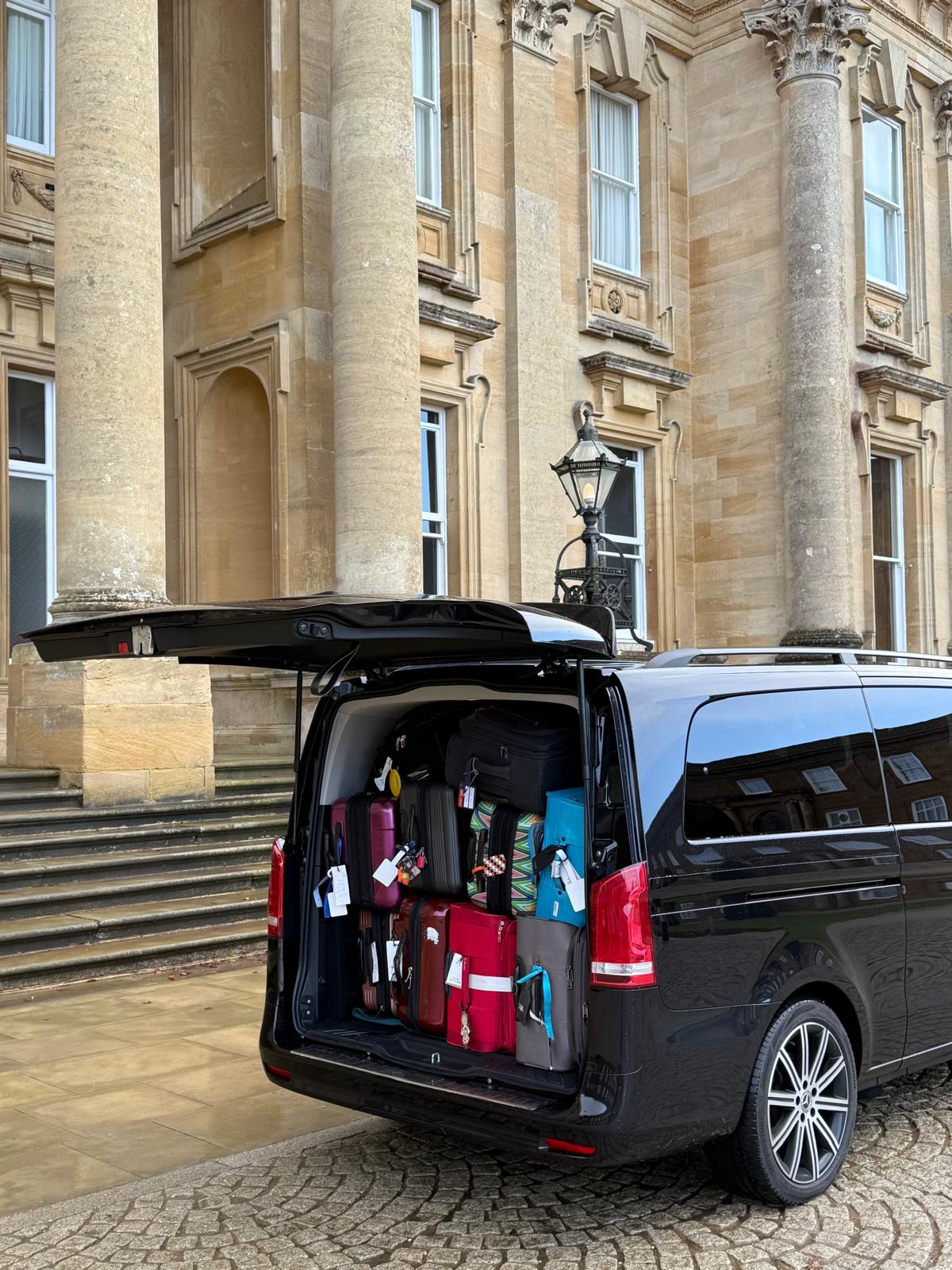 Luxury passenger vehicle for Oxford transfers