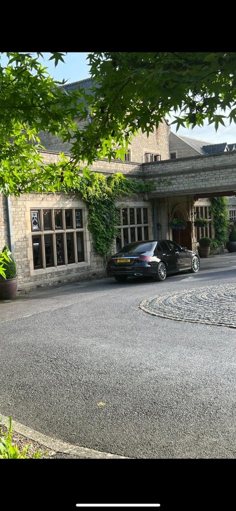 Premium Oxford transfer vehicle